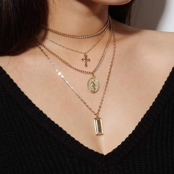 Jewelry - NEW Goldtone Layered Cross Necklace